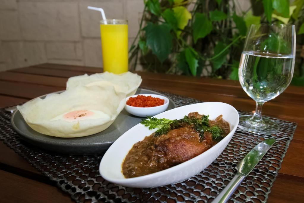 Shirantha Hotel كالي المظهر الخارجي الصورة