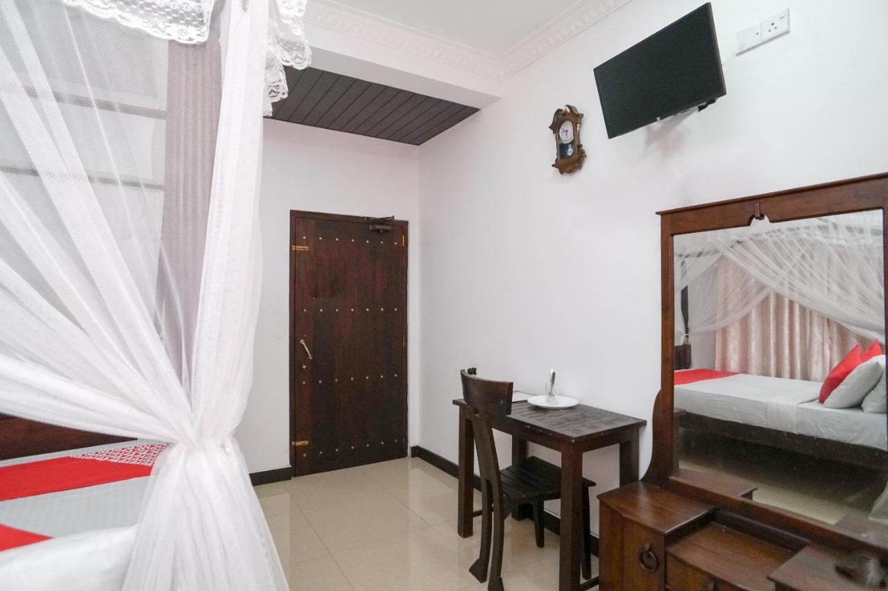 Shirantha Hotel كالي المظهر الخارجي الصورة